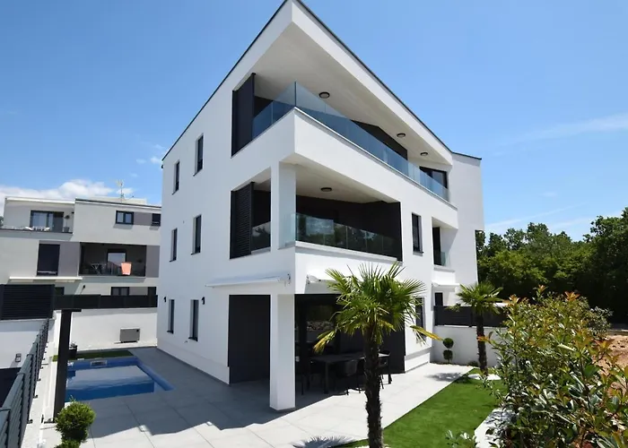 Ak Lux With Private Pool Apartment