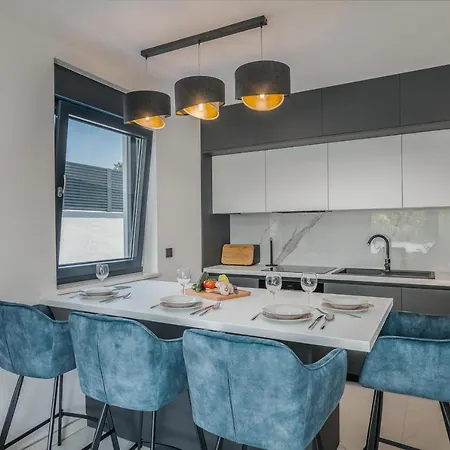 Ak Lux With Private Pool Appartement Njivice