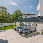 Ak Lux With Private Pool شقة *