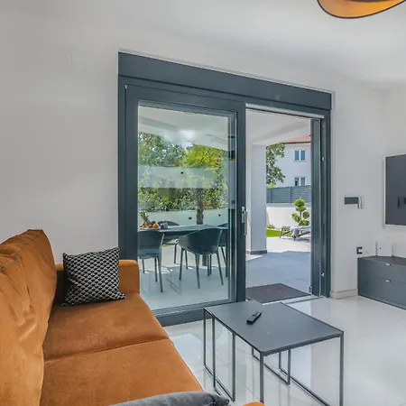 Ak Lux With Private Pool نجيفيش